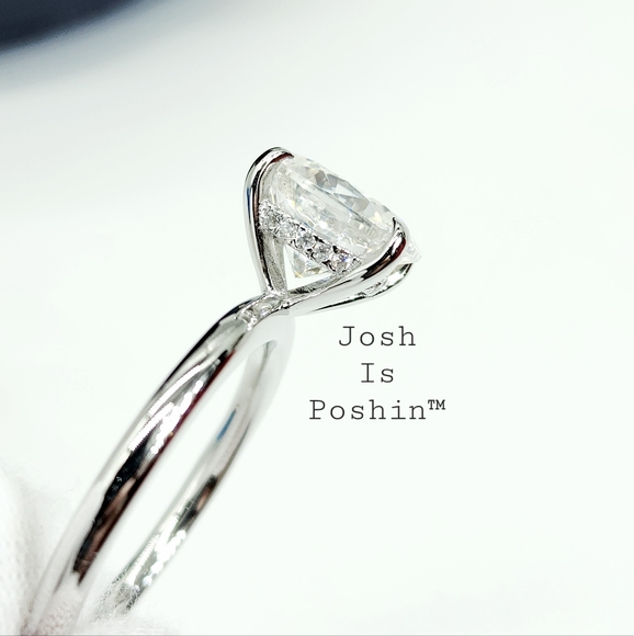 2CT Oval Moissanite hidden halo ring in sterling silver - Picture 12 of 16